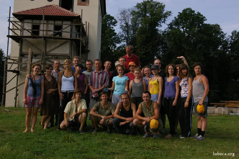 Волонтеры на замке