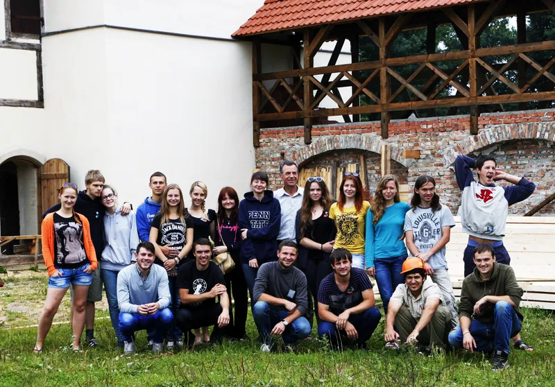 Волонтеры в Любче