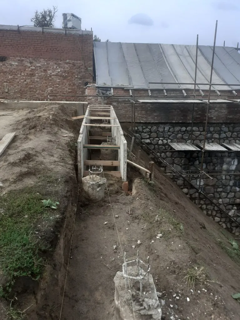 Фундамент оборонительной стены (2)