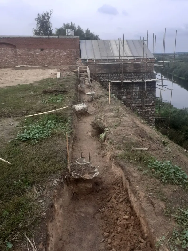 Фундамент третьей оборонительной стены