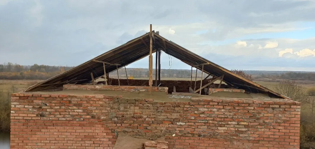 Северная башня и оборонительная стена