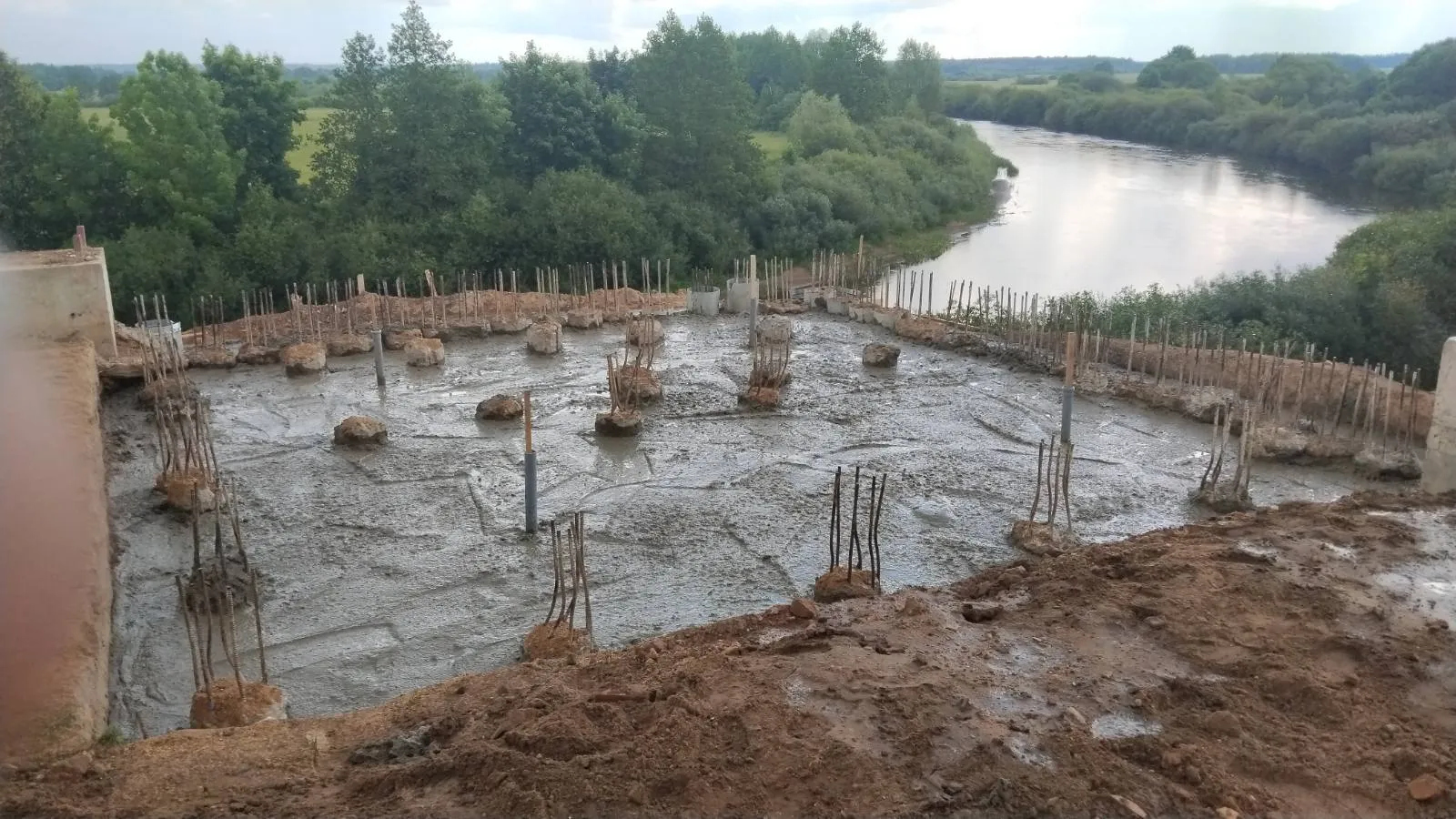 Восточная, подоснова цоколя