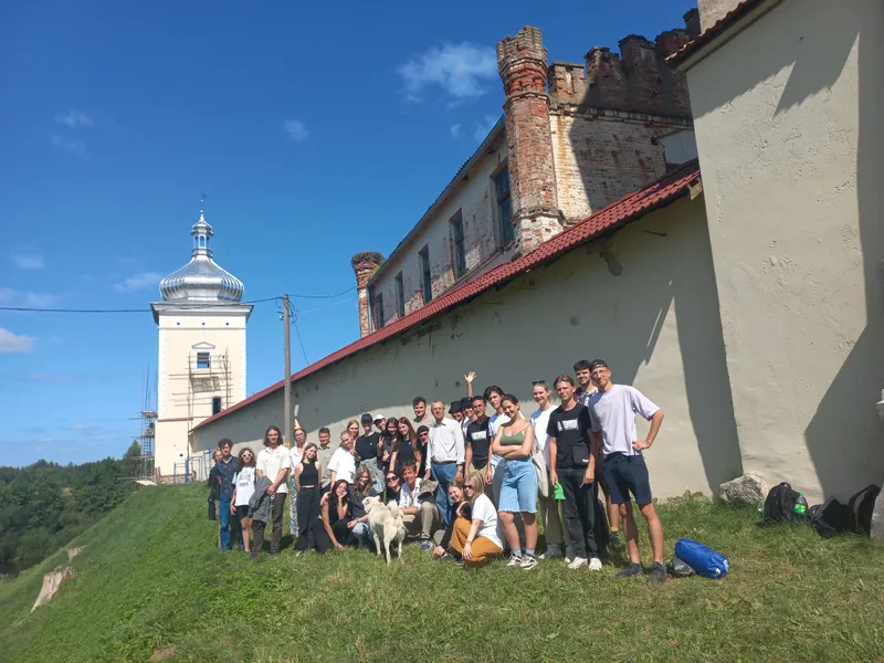 Уложено 60 метров черепицы - 7 тонн